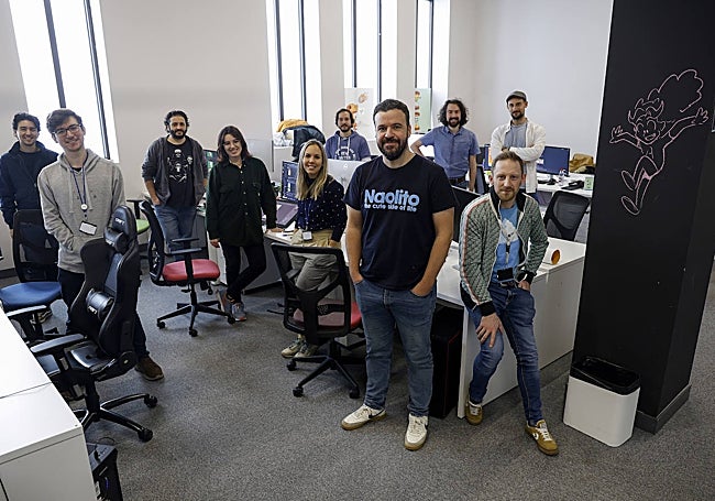 Nacho Arjona, junto a su equipo de Naolito Animation Studios, en el Polo Digital de Málaga.